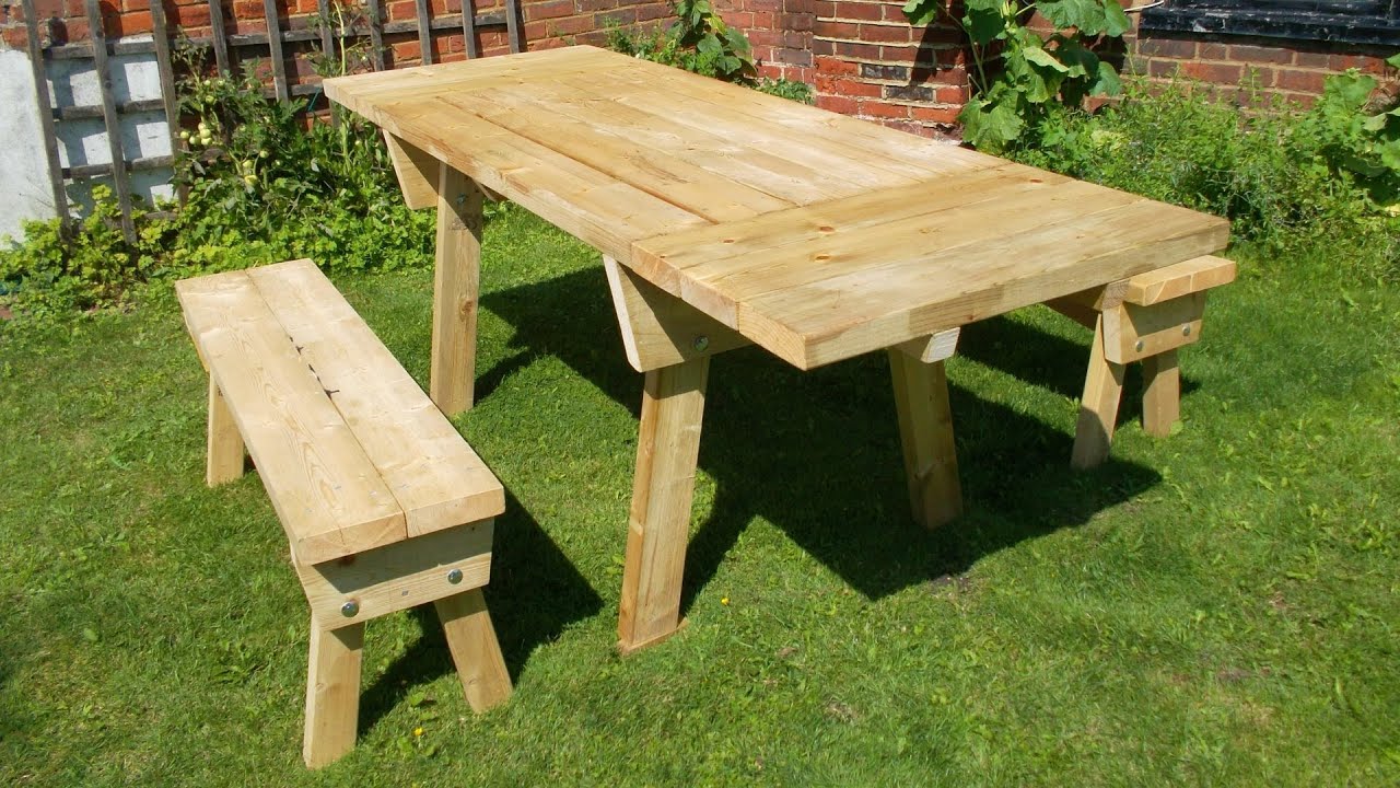 extendable outdoor table