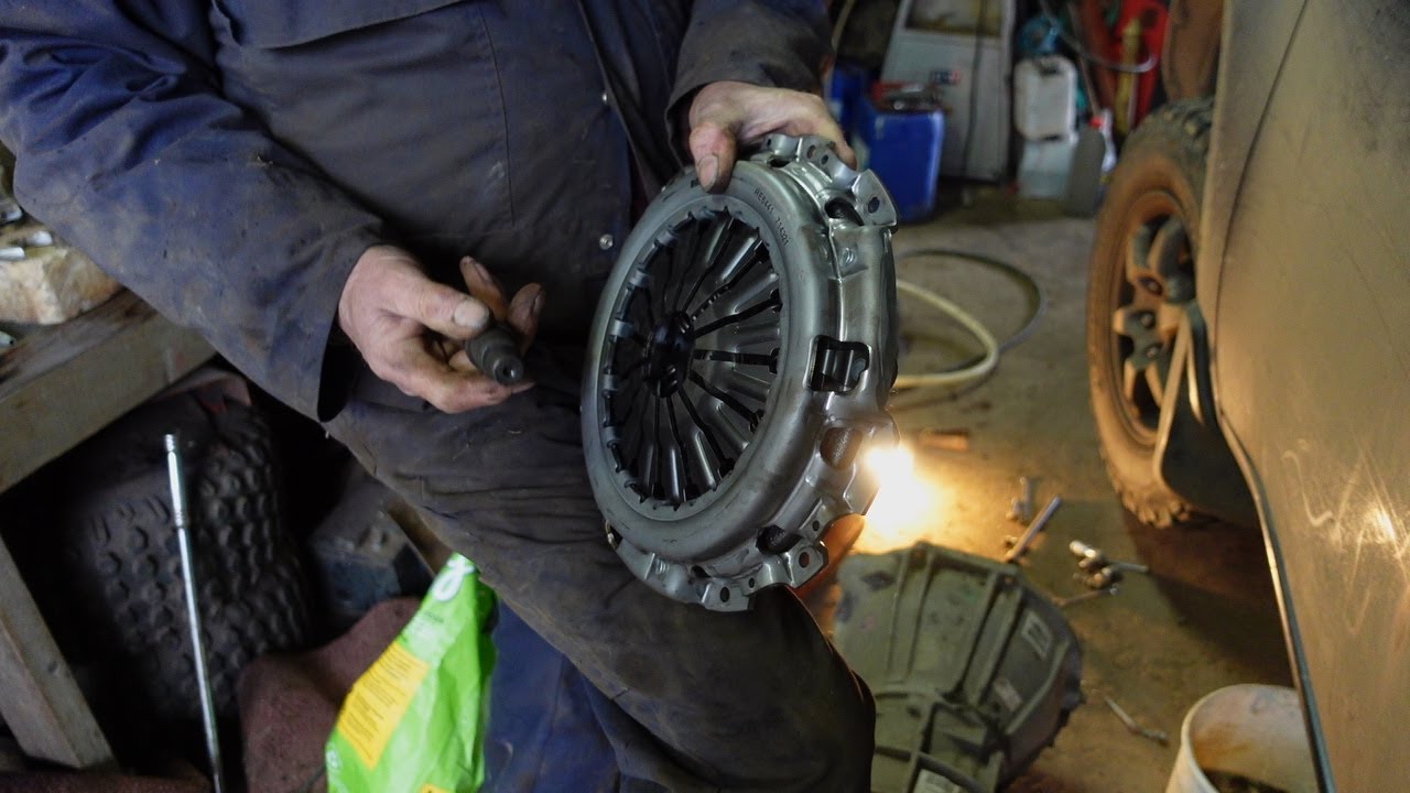 clutch replacement service near Point Cook