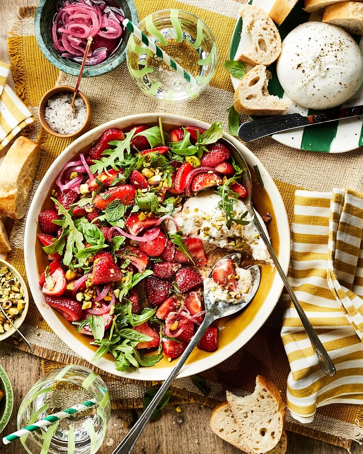 Salad dine in Northbridge